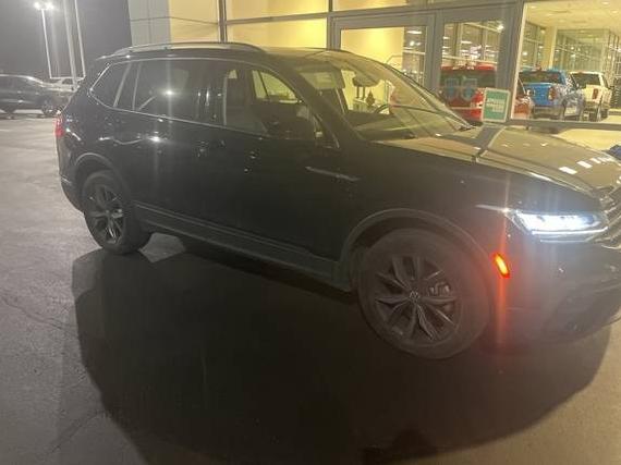 VOLKSWAGEN TIGUAN 4MOTION 2022 3VV2B7AX2NM051450 image VOLKSWAGEN TIGUAN 4MOTION 2022 3VV2B7AX2NM051450 image